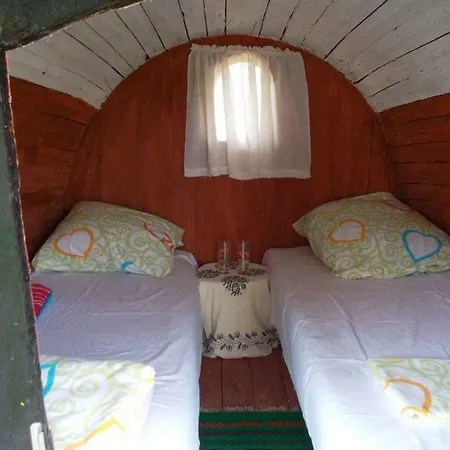 בית הארחה Angelinin נגוטין